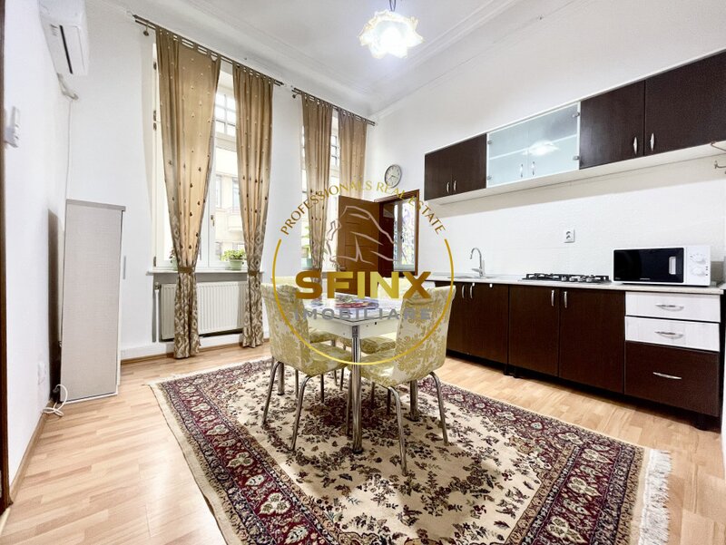 Armeneasca, apartament in vila, 77 mp utili.